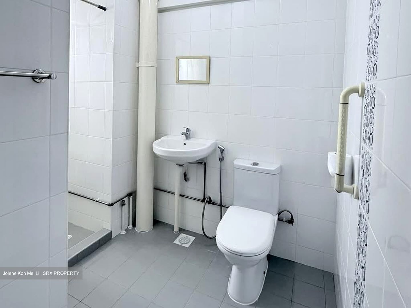Blk 533 Hougang Avenue 6 (Hougang), HDB Executive #587259361